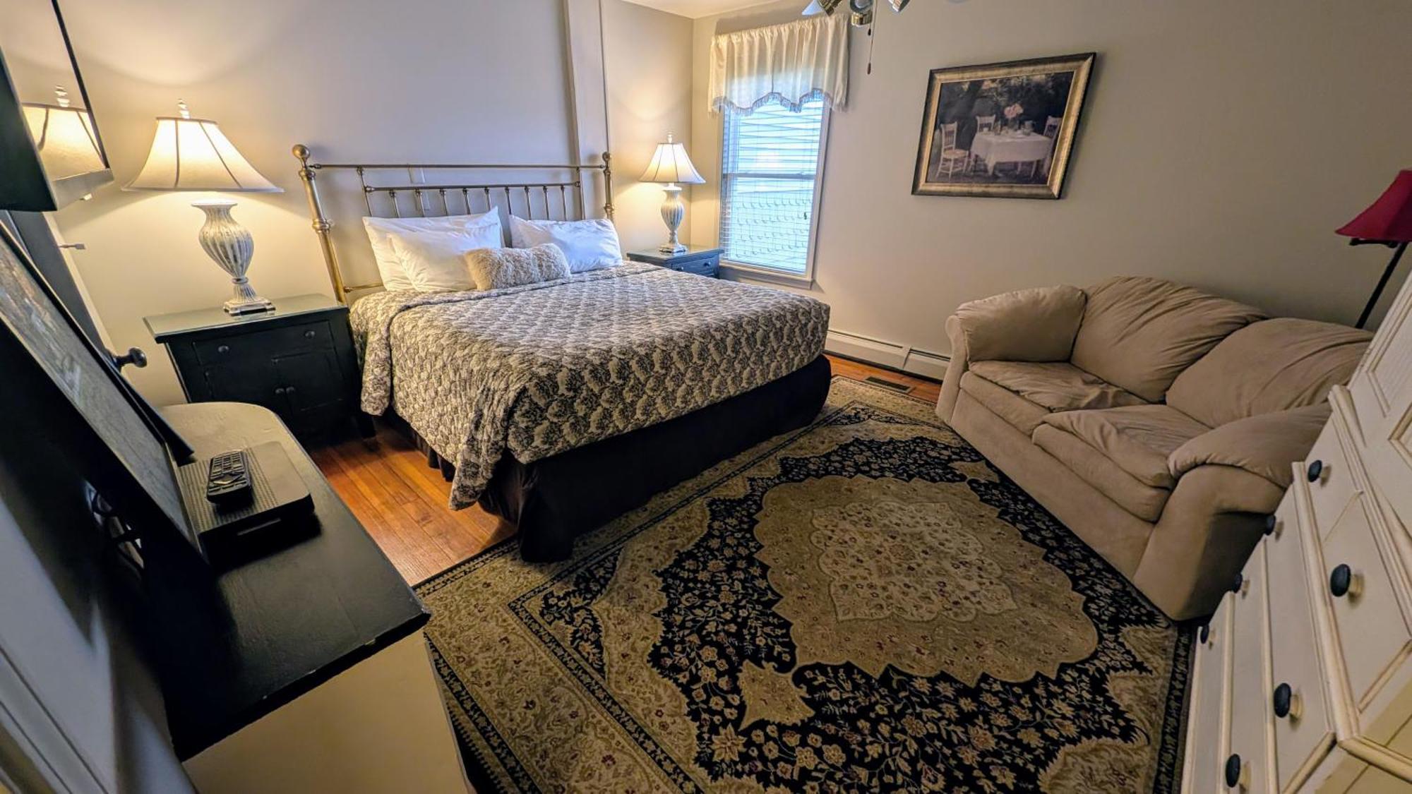 Bed & Breakfast Haven By The Sea